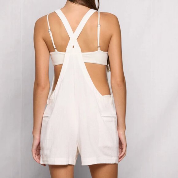 Mikoh: Mekia Romper Resort '24 in White - Picture 6 of 8